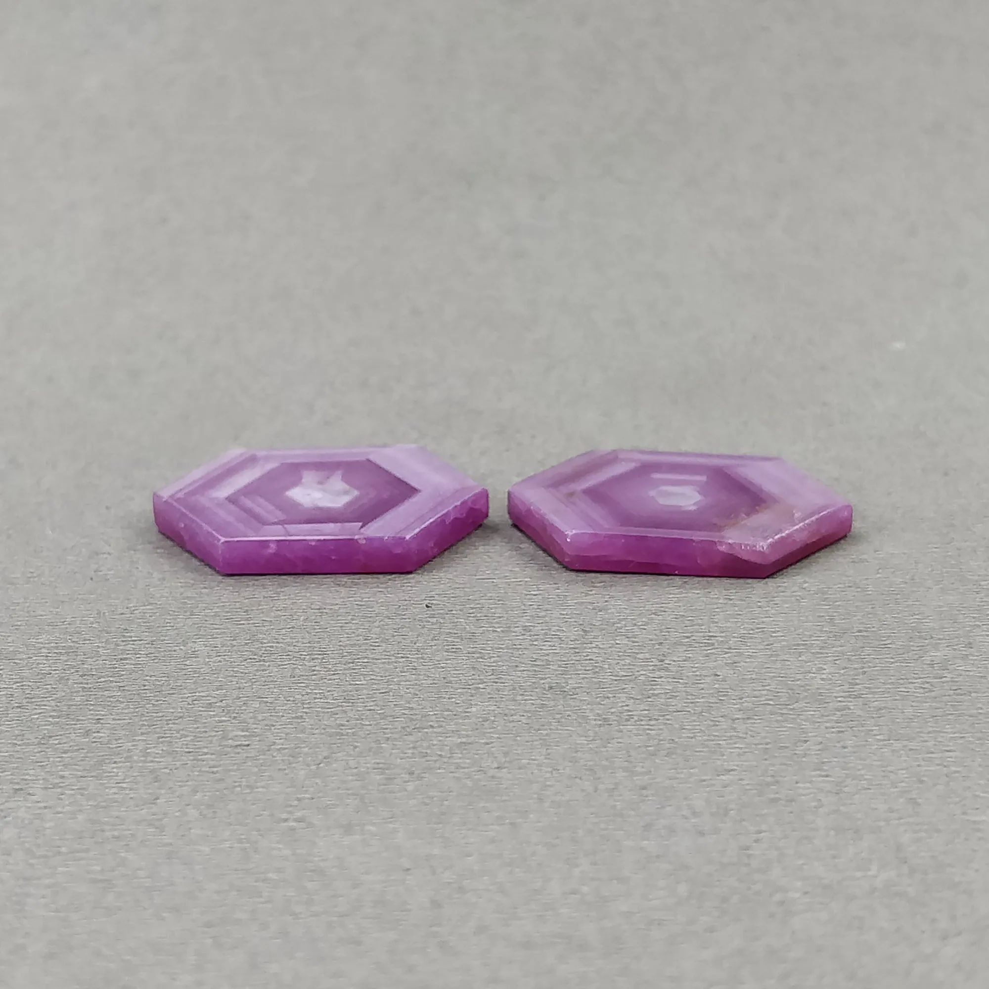 Corrundum Cut : 52.00cts